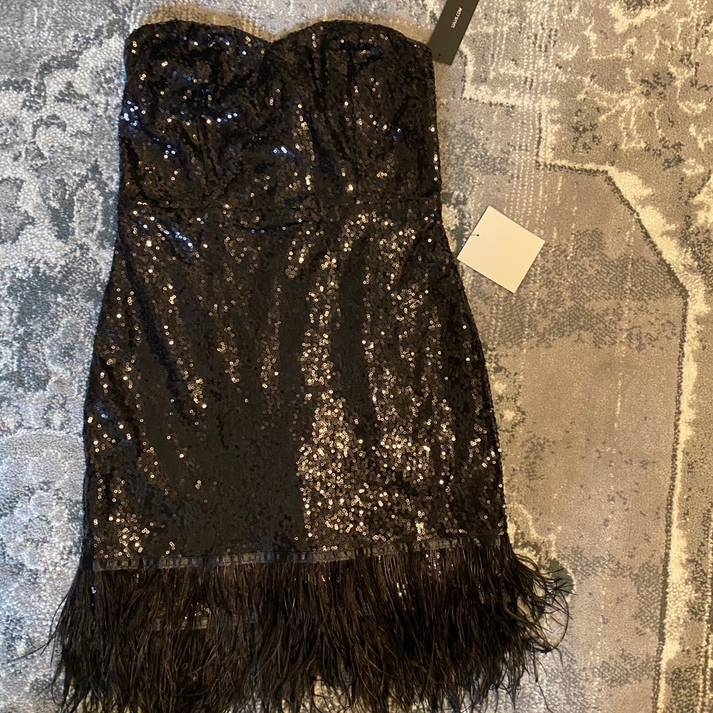 Lulus black sequin dress size XS runs small
